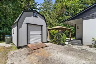 5519 Johnson Point Rd NE, Olympia, WA 98516 - Photo 33