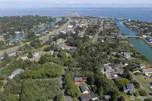 899 Wawona Ave SW, Ocean Shores, WA 98569 - Photo 7