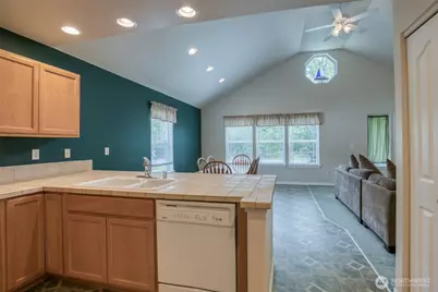 899 Wawona Avenue SW, Ocean Shores, WA 98569 - Photo 11