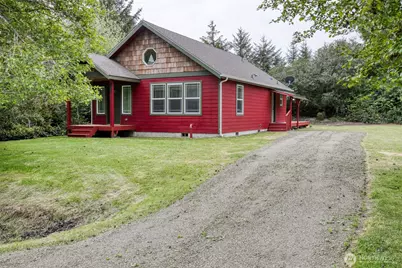 899 Wawona Avenue SW, Ocean Shores, WA 98569 - Photo 1