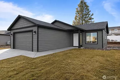 211 Poplar Street NE, Royal City, WA 99357 - Photo 1