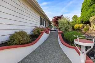 903 240th Pl SW, Bothell, WA 98021 - Photo 31