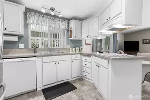 903 240th Pl SW, Bothell, WA 98021 - Photo 7