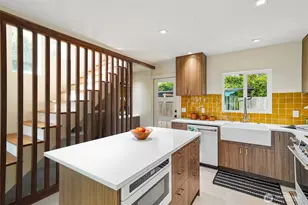 3734 SW Tillman St, Seattle, WA 98126 - Photo 9