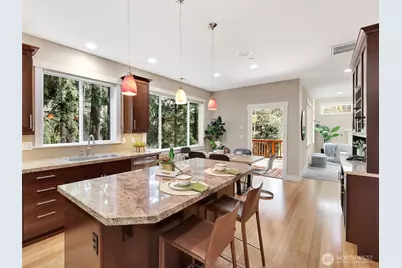 9060 177th Place NE #12, Redmond, WA 98052 - Photo 9