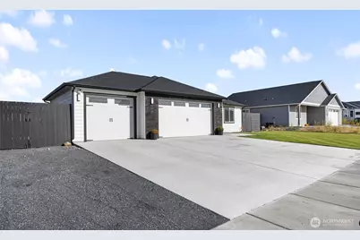 909 NE 5th Avenue, Ephrata, WA 98823 - Photo 3