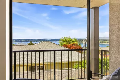 1902 Bridgeport Way W #105, University Place, WA 98466 - Photo 9