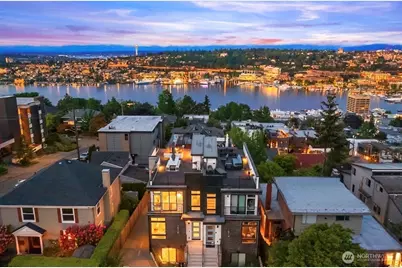 1516 Bigelow Avenue N, Seattle, WA 98109 - Photo 29