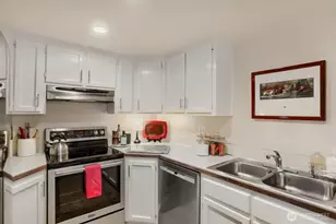 6300 Sand Point Way NE, Seattle, WA 98115 - Photo 7