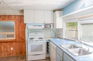 2106 Kent Ave W, Bremerton, WA 98312 - Photo 11