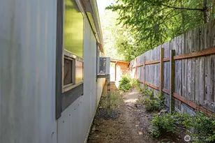 2106 Kent Ave W, Bremerton, WA 98312 - Photo 25