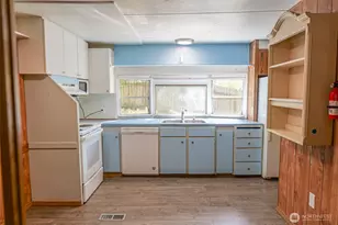 2106 Kent Ave W, Bremerton, WA 98312 - Photo 9