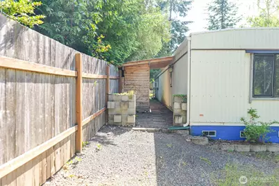 2106 Kent Avenue W, Bremerton, WA 98312 - Photo 27