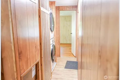 2106 Kent Avenue W, Bremerton, WA 98312 - Photo 23