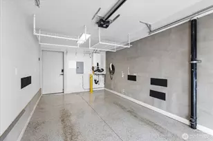 3953 1st Ave NE, Seattle, WA 98105 - Photo 33