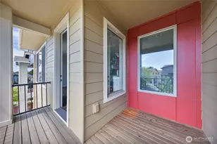 1066 SW 99th Pl, Seattle, WA 98106 - Photo 3