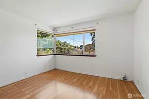 7529 Beacon Ave S, Seattle, WA 98118 - Photo 13