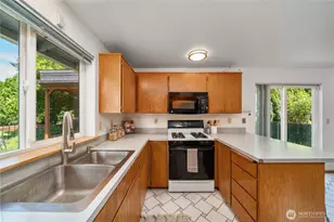 19407 67th St Ct E, Bonney Lake, WA 98391 - Photo 17