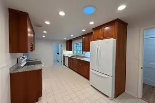 10704 Interlaaken Dr SW, Lakewood, WA 98498 - Photo 13