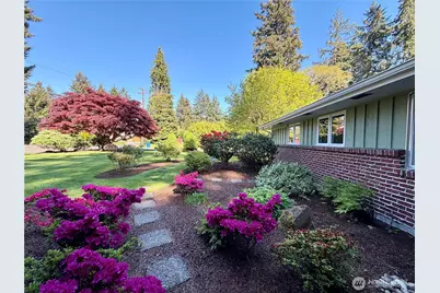 10704 Interlaaken Drive SW, Lakewood, WA 98498 - Photo 5