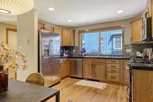 2130 N 113th St, Seattle, WA 98133 - Photo 9
