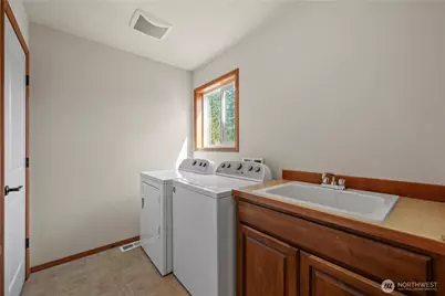 13609 3rd Street SE, Snohomish, WA 98290 - Photo 29
