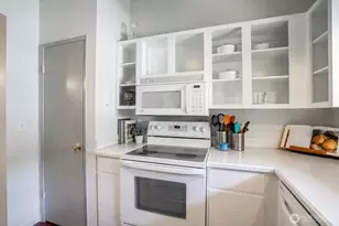 8521 S 259th St, Kent, WA 98030 - Photo 9