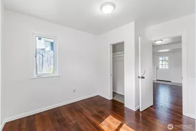 1102 N Sheridan Avenue, Tacoma, WA 98403 - Photo 15