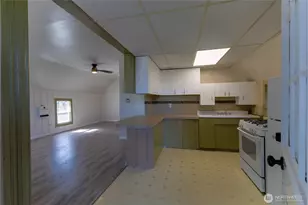 1102 N Sheridan Ave, Tacoma, WA 98403 - Photo 25