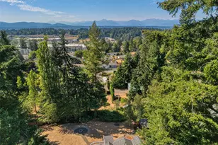 2219 NE Riddell Rd, Bremerton, WA 98310 - Photo 3