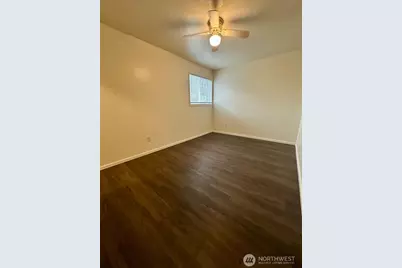 2412 Everett Avenue #1/2, Everett, WA 98201 - Photo 3