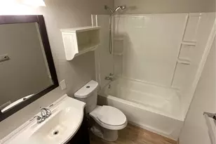 621 Brookdale Rd E, Tacoma, WA 98445 - Photo 9