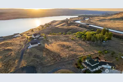 21190 NE Division.4 Road, Soap Lake, WA 98851 - Photo 11