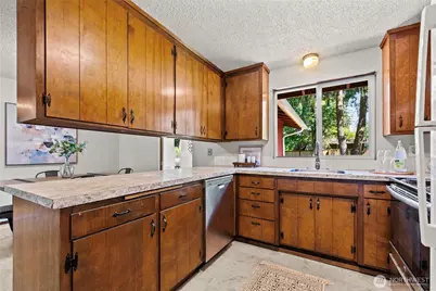 1637 105th Street S, Tacoma, WA 98444 - Photo 9