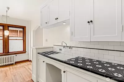220 W Olympic Place #107, Seattle, WA 98119 - Photo 11