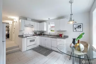 1717 32nd Ave, Seattle, WA 98122 - Photo 23