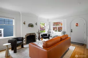 1717 32nd Ave, Seattle, WA 98122 - Photo 3