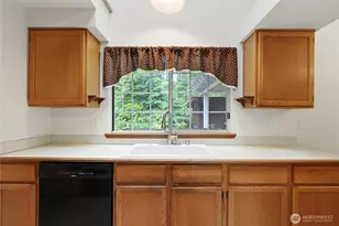9621 Sunburst Ct SE, Port Orchard, WA 98367 - Photo 15