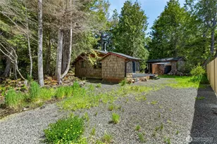 37 Butterfly Ln, Pacific Beach, WA 98571 - Photo 17