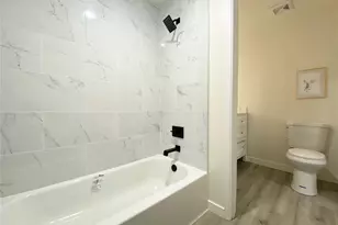 9302 Redmond Woodinville Rd NE, Redmond, WA 98052 - Photo 5