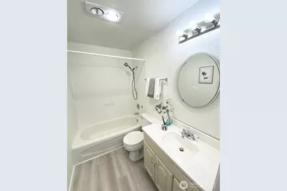 9302 Redmond Woodinville Rd NE #206, Redmond, WA 98052 - Photo 9