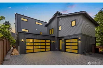 3250 29th Avenue W, Seattle, WA 98199 - Photo 31