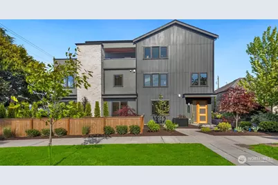 3250 29th Avenue W, Seattle, WA 98199 - Photo 1