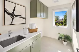 3250 29th Ave W, Seattle, WA 98199 - Photo 25