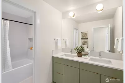 3250 29th Avenue W, Seattle, WA 98199 - Photo 21