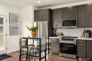 12002 20th Ave NE, Seattle, WA 98125 - Photo 9