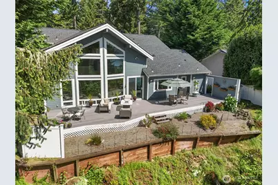 10823 Seaview Drive, Anderson Island, WA 98303 - Photo 3