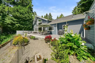 10823 Seaview Drive, Anderson Island, WA 98303 - Photo 39