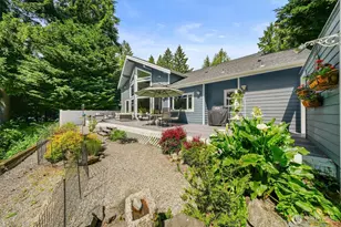 10823 Seaview Dr, Anderson Island, WA 98303 - Photo 39