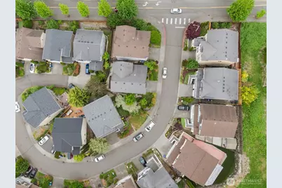 24007 42nd Avenue SE, Bothell, WA 98021 - Photo 31